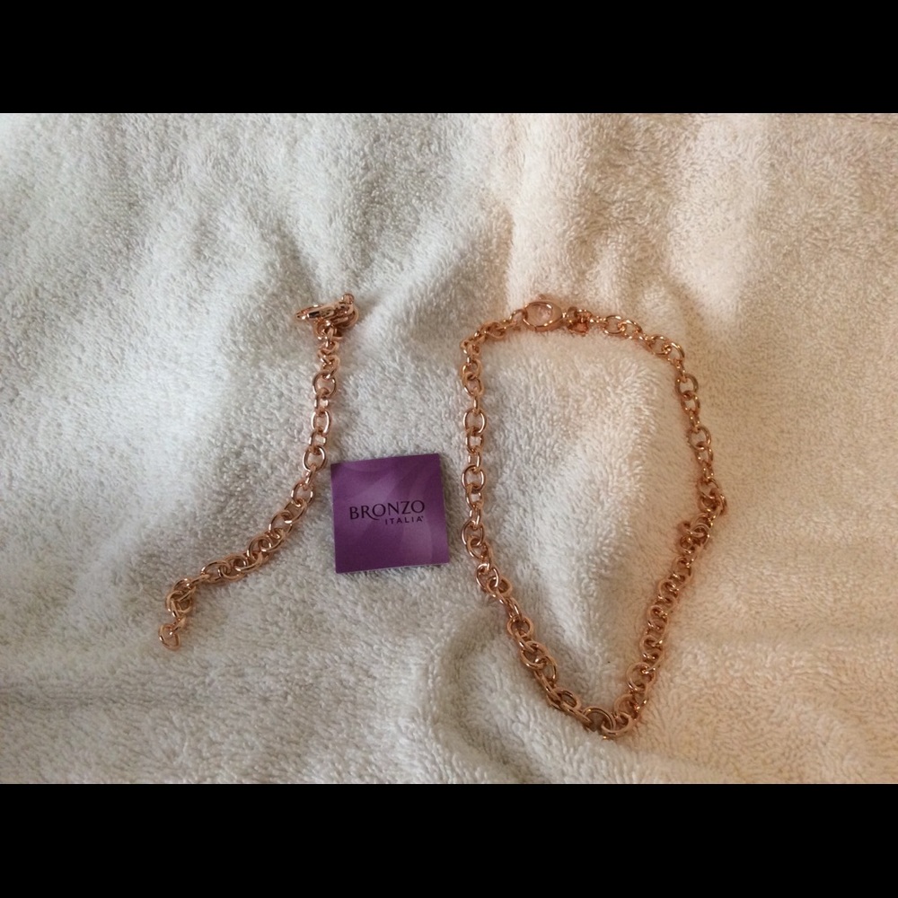 Bronze necklace and bracelet set. - never worn